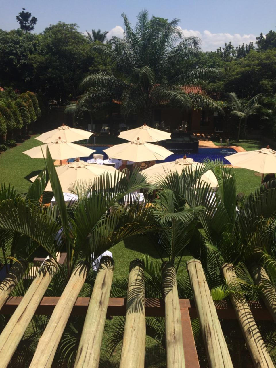 אנטבה No 5 Boutique Hotel Limited מראה חיצוני תמונה